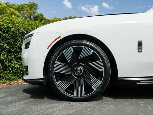 Certified 2024 Rolls-Royce Spectre w/ Spectre Launch Package AWD/4WD image 11