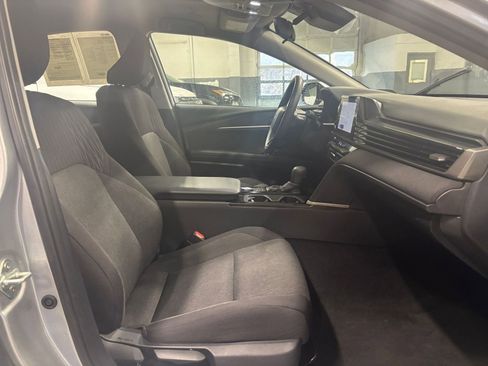 Used 2025 Toyota Camry LE image 27