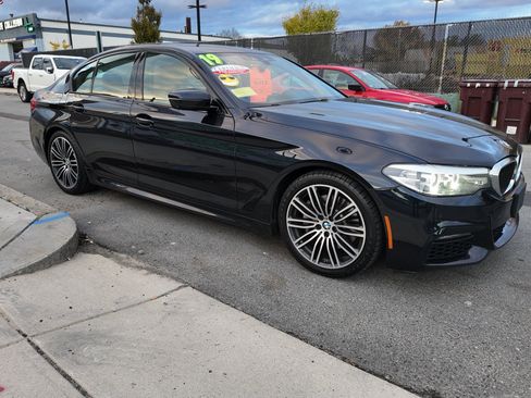 Used 2019 BMW 540i xDrive w/ M Sport Package image 2