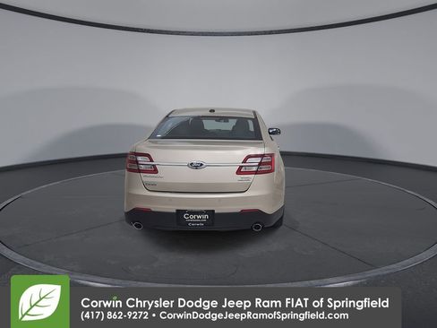 Used 2018 Ford Taurus SEL image 13