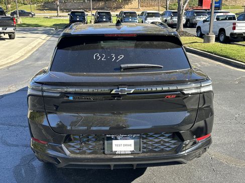 New 2025 Chevrolet Equinox EV RS image 6