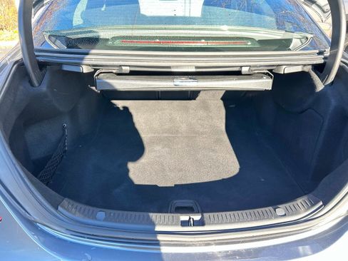 Used 2017 Mercedes-Benz E 300 4MATIC image 11