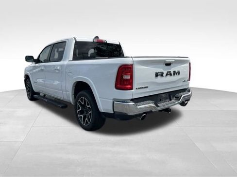 Used 2025 RAM 1500 Laramie AWD/4WD image 5