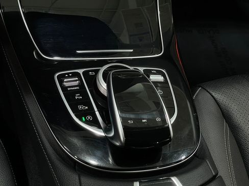 Used 2018 Mercedes-Benz E 300 4MATIC image 27