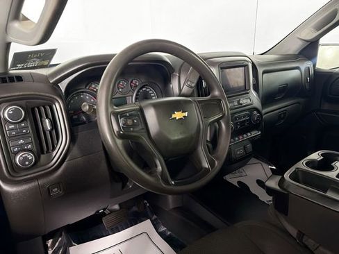 Used 2022 Chevrolet Silverado 1500 W/T w/ WT Value Package AWD/4WD image 9