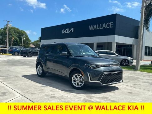 Certified 2025 Kia Soul LX w/ LX Technology Package FWD image 1