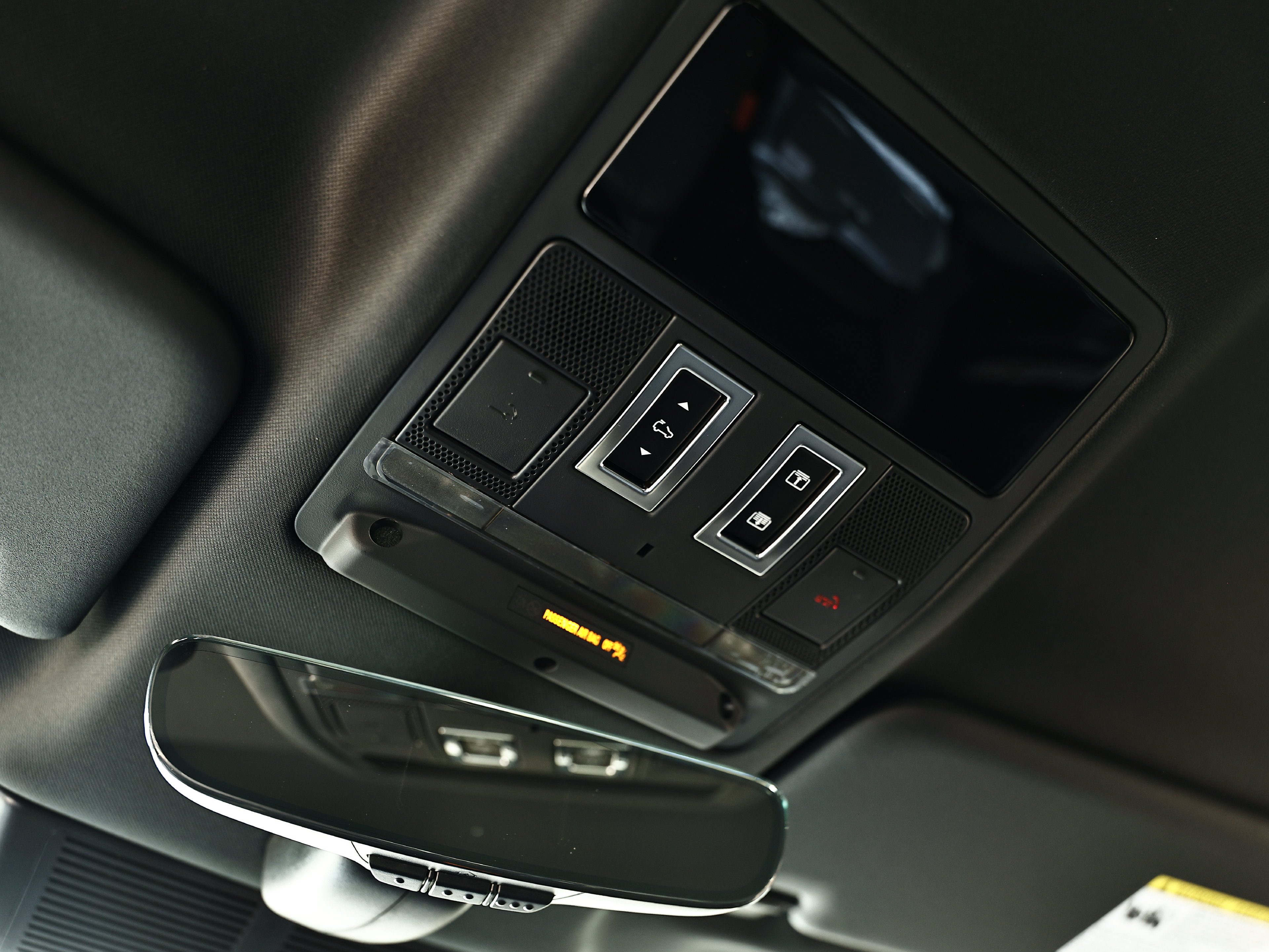 New 2026 Land Rover Defender 110 X-Dynamic SE AWD/4WD image 50