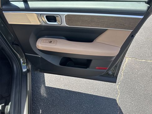 Used 2025 Hyundai Santa Fe Limited image 14