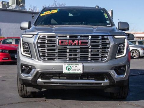 Used 2025 GMC Yukon XL Denali image 2