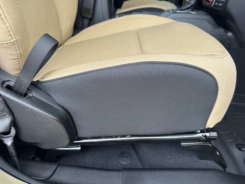 New 2026 Jeep Gladiator Willys AWD/4WD image 12