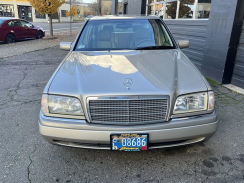 Used 1997 Mercedes-Benz C 280 Sedan image 10