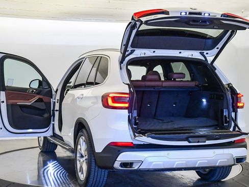 Certified 2023 BMW X5 sDrive40i w/ Premium Package image 29