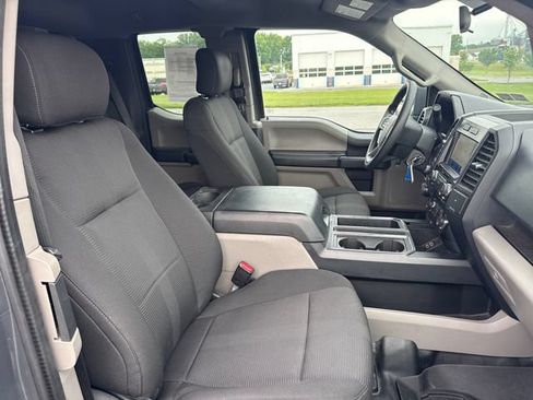 Used 2017 Ford F150 XL w/ Equipment Group 101A Mid AWD/4WD image 13