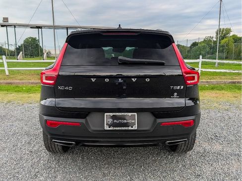 Used 2020 Volvo XC40 T5 R-Design w/ Protection Package Premier AWD/4WD image 6