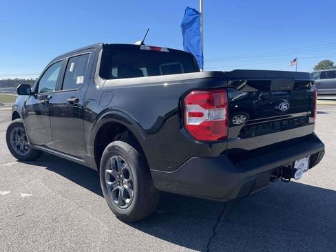 New 2026 Ford Maverick XLT image 3