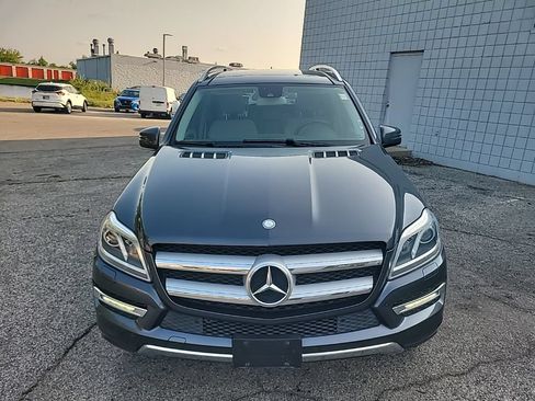 Used 2015 Mercedes-Benz GL 450 4MATIC image 4