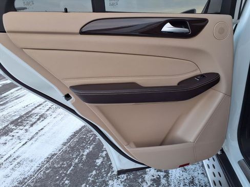 Used 2018 Mercedes-Benz GLE 350 4MATIC image 36