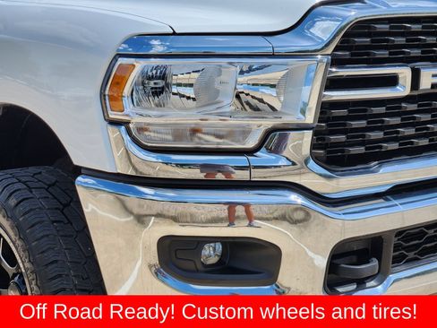 Used 2024 RAM 2500 Big Horn AWD/4WD image 9