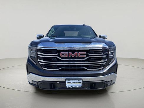 Used 2026 GMC Sierra 1500 SLT AWD/4WD image 8