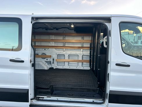 Used 2023 Ford Transit 250 Low Roof AWD w/ Exterior Upgrade Package image 5