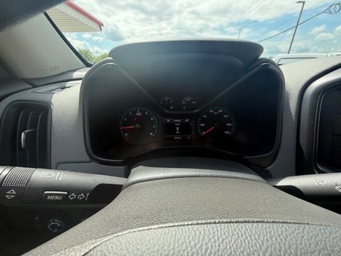 Used 2021 Chevrolet Colorado W/T w/ WT Convenience Package AWD/4WD image 14