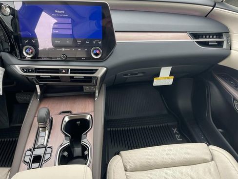 New 2026 Lexus RX 450h AWD image 13