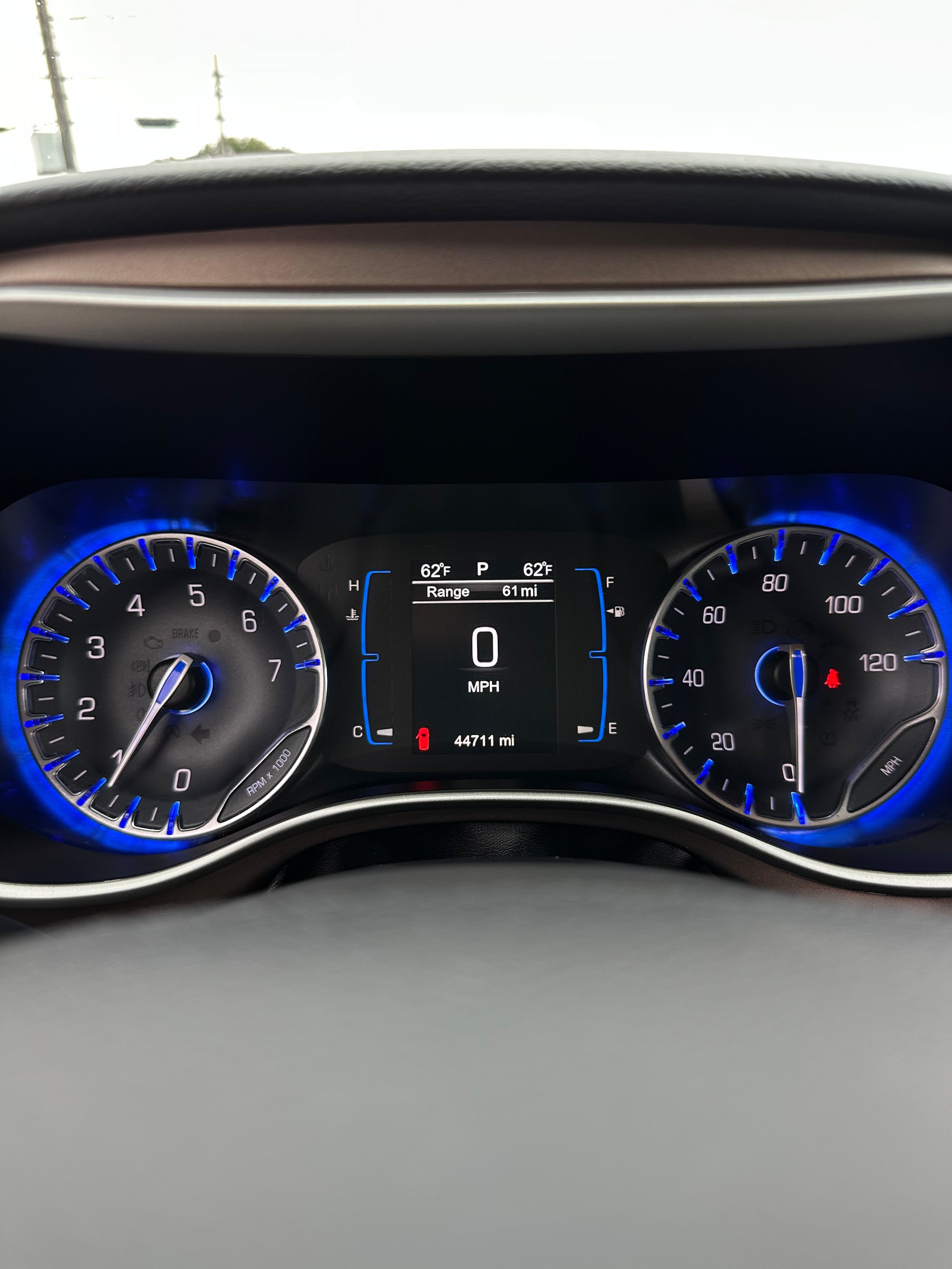 Used 2017 Chrysler Pacifica LX FWD image 13