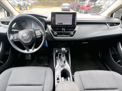 Used 2023 Toyota Corolla LE image 21