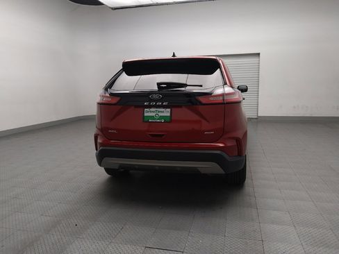 Used 2023 Ford Edge SEL image 7