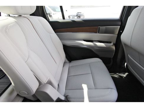 New 2027 Cadillac Vistiq Luxury AWD/4WD image 11