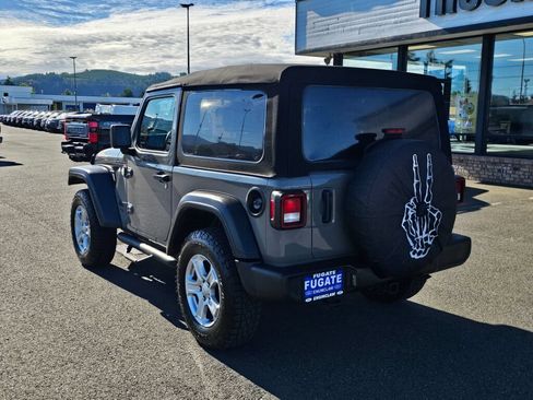 Used 2021 Jeep Wrangler Sport AWD/4WD image 8