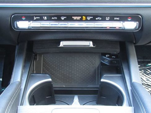 Used 2020 Mercedes-Benz GLE 350 4MATIC image 30