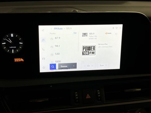 Used 2025 Lexus ES 300h w/ Premium Package FWD image 22