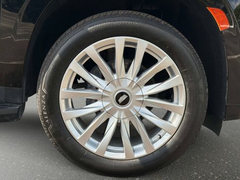 Used 2021 Cadillac Escalade ESV Luxury image 22