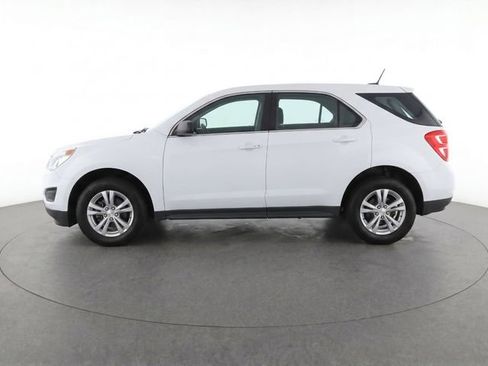 Used 2017 Chevrolet Equinox LS FWD image 4