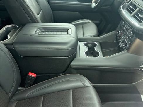 Used 2024 Chevrolet Suburban High Country w/ Advanced Technology Package AWD/4WD image 13