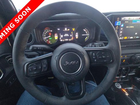 Used 2024 Jeep Wrangler Unlimited Rubicon 4xe w/ Convenience Group AWD/4WD image 5