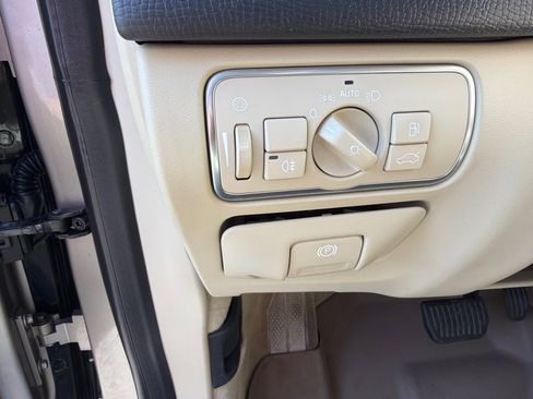 Used 2016 Volvo XC60 T5 Premier image 14