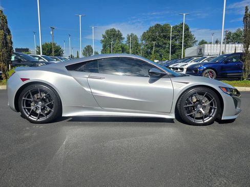 Used 2017 Acura NSX AWD/4WD image 6