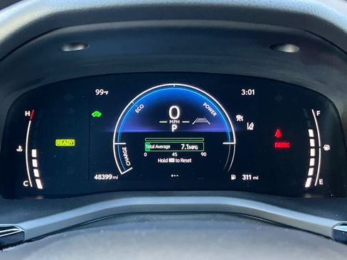 Used 2025 Toyota Camry LE FWD image 27