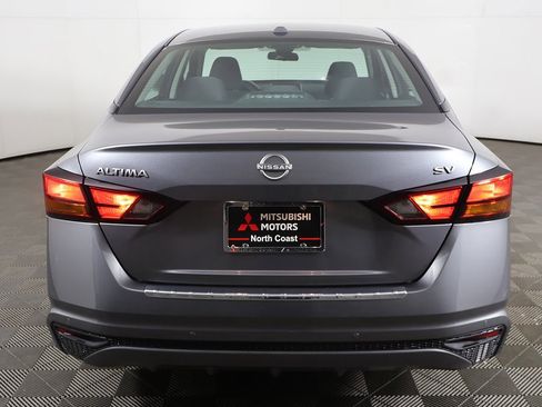 Used 2023 Nissan Altima 2.5 SV image 9