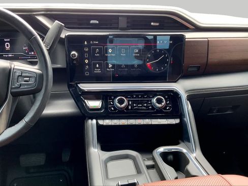 Used 2024 GMC Sierra 2500 Denali Ultimate w/ Max Trailering Package AWD/4WD image 7