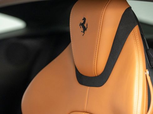 Certified 2022 Ferrari Roma image 22