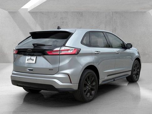 Used 2023 Ford Edge SE w/ Black Appearance Package AWD/4WD image 5
