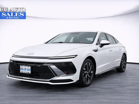 Used 2025 Hyundai Sonata SEL image 3