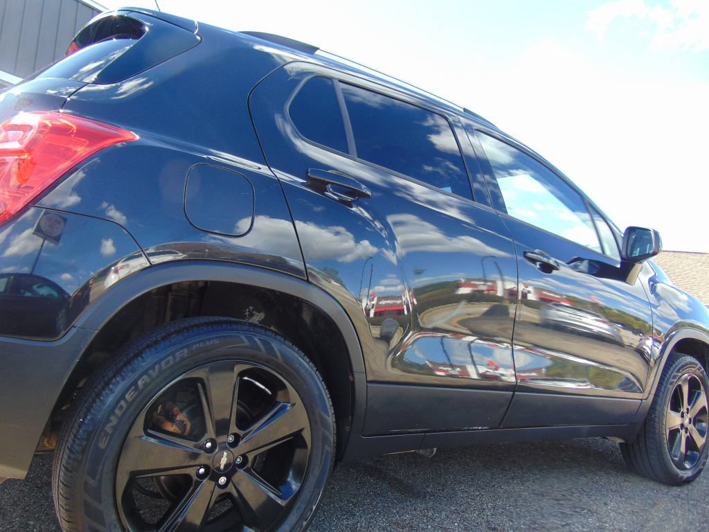 Used 2016 Chevrolet Trax LTZ w/ Midnight Edition AWD/4WD image 15