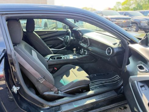 Used 2017 Chevrolet Camaro SS RWD image 29