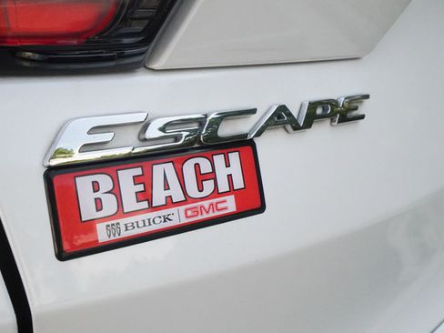 Used 2018 Ford Escape SE FWD image 38