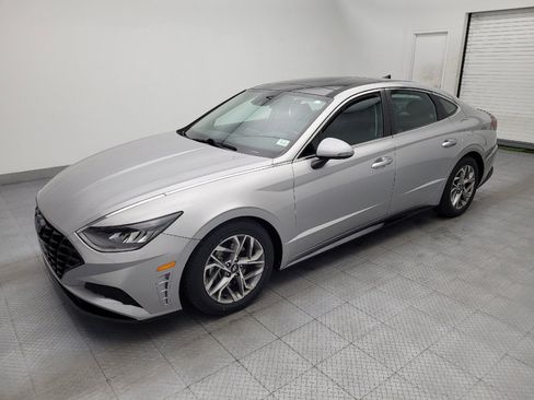 Used 2020 Hyundai Sonata SEL FWD image 2