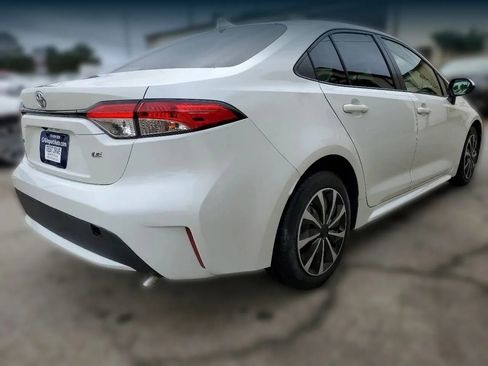 Used 2020 Toyota Corolla LE image 12